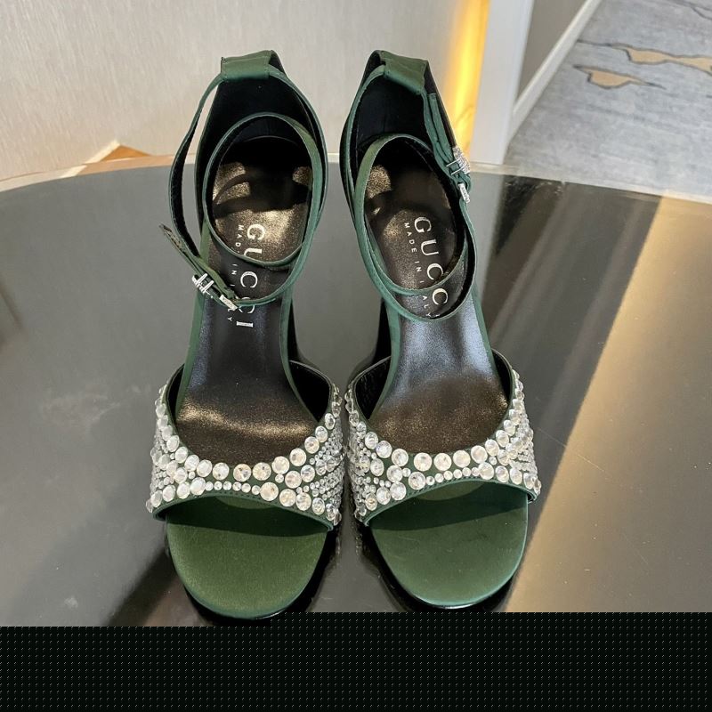 G*u*i high heels
